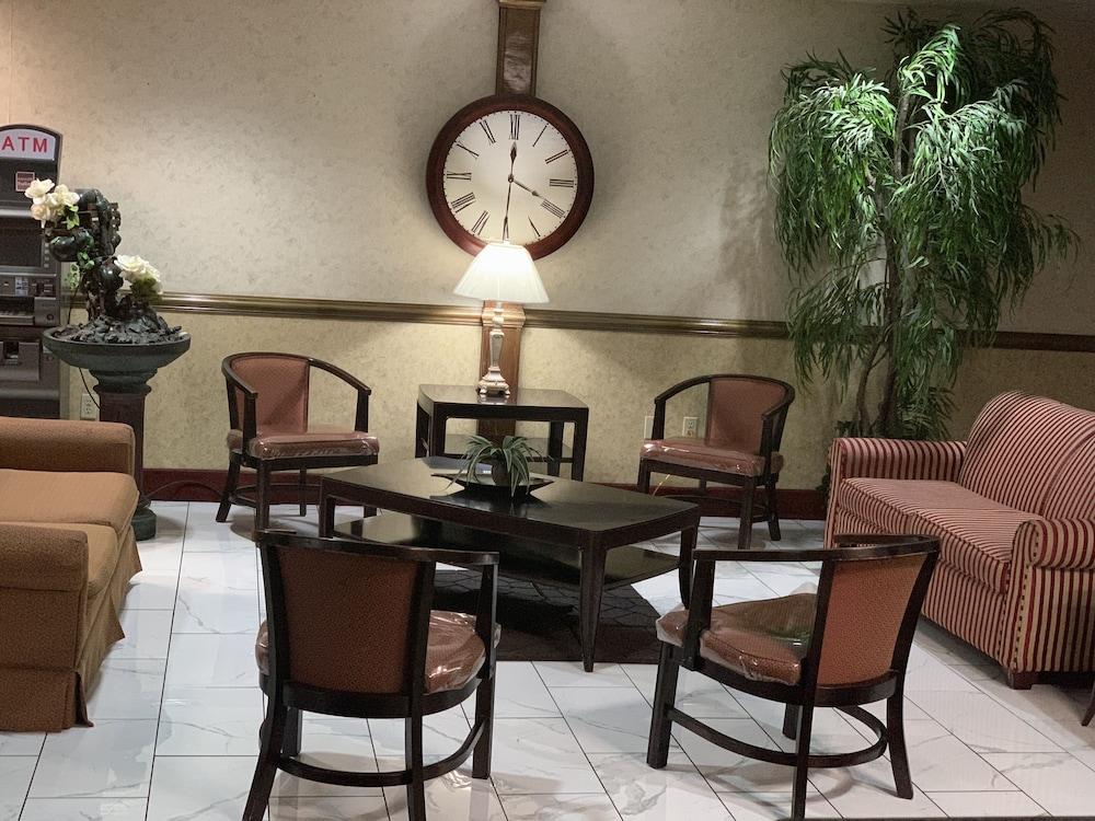 Comfort Suites Laredo Bagian luar foto
