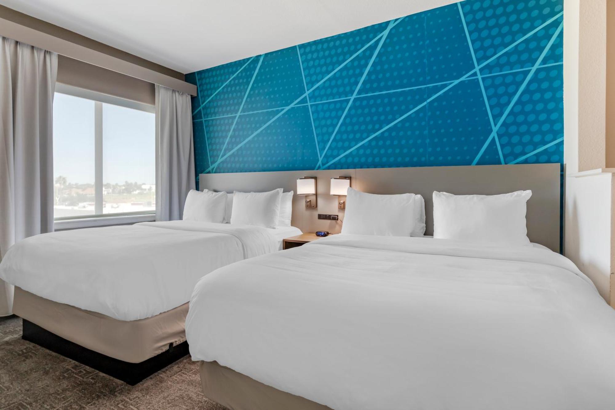 Comfort Suites Laredo Bagian luar foto