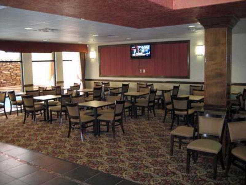 Comfort Suites Laredo Bagian luar foto