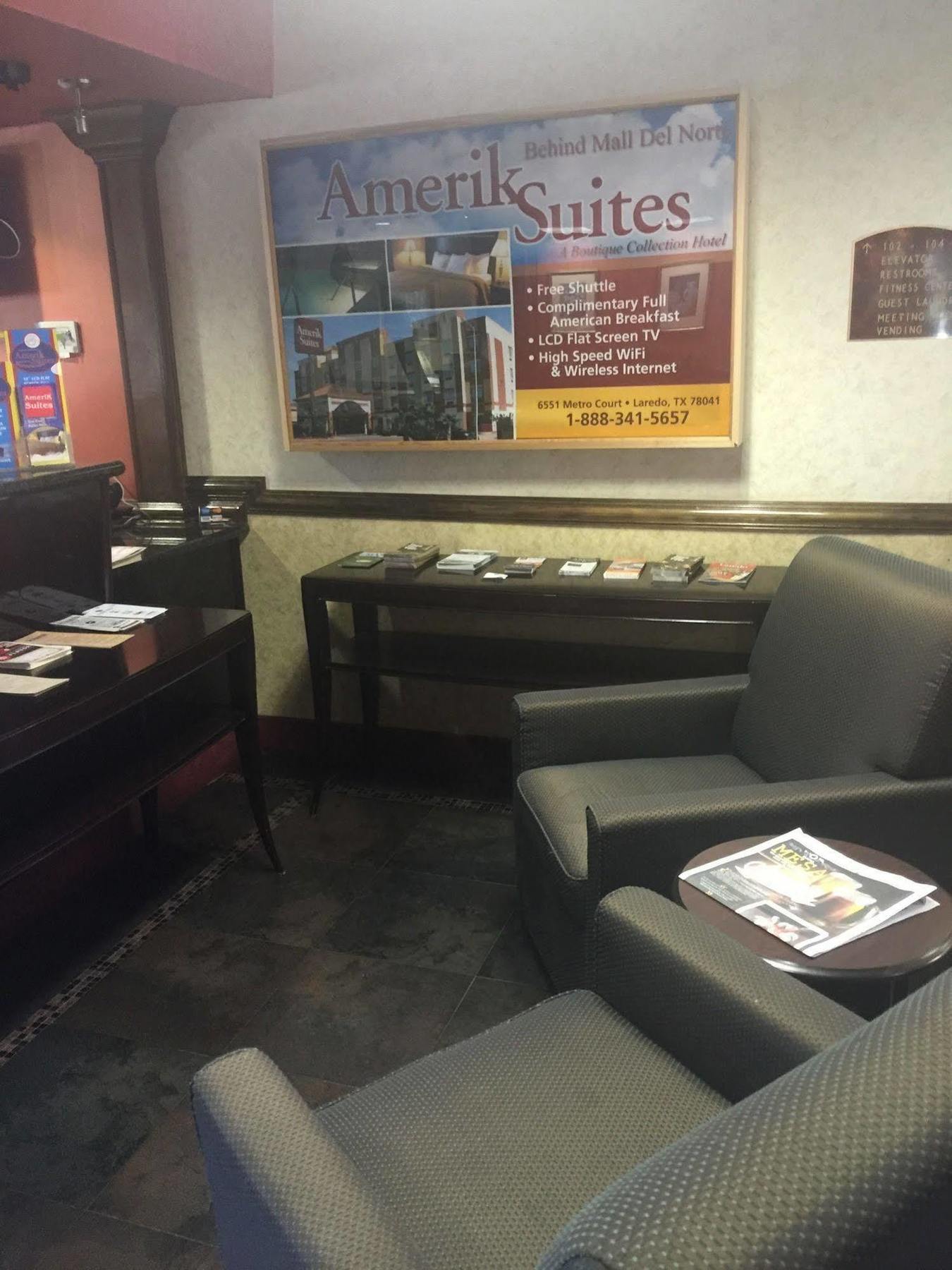 Comfort Suites Laredo Bagian luar foto