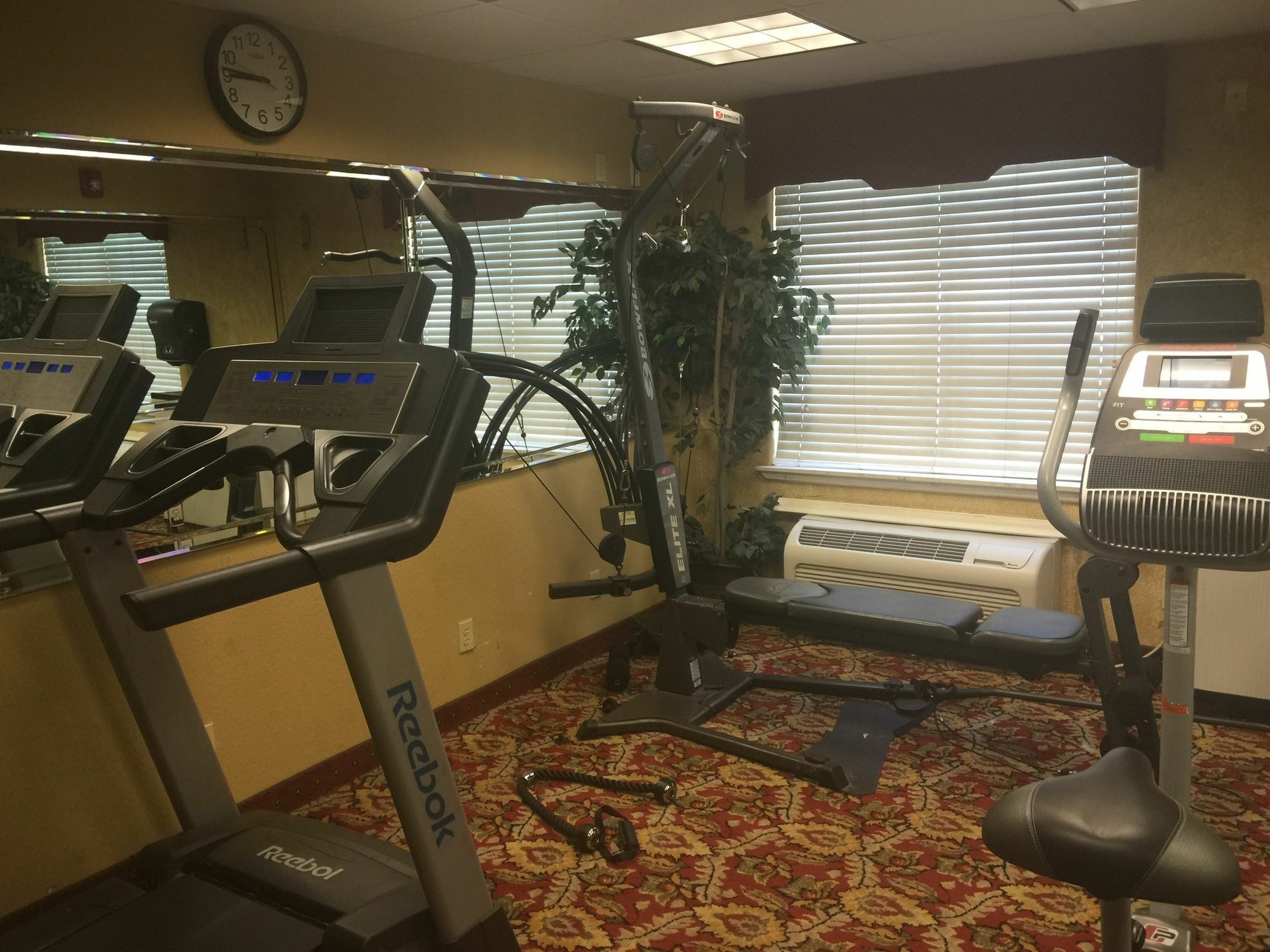 Comfort Suites Laredo Bagian luar foto